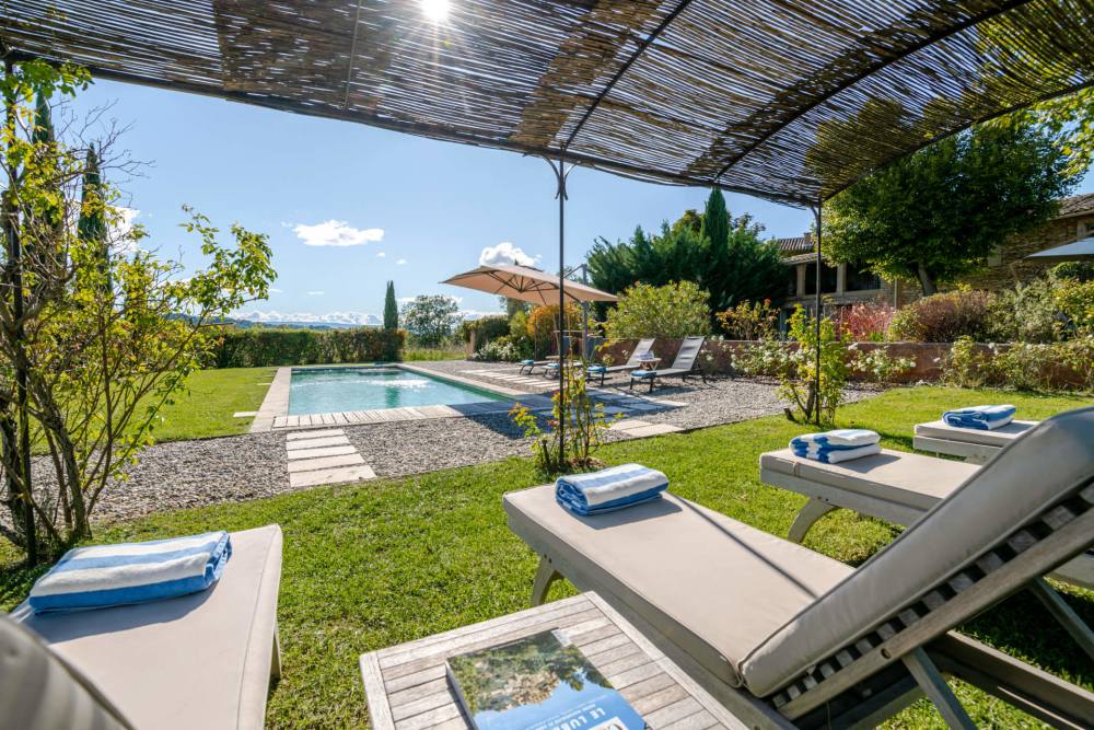 Photographs of Le Relais villa in Provence - Image 2 of 43