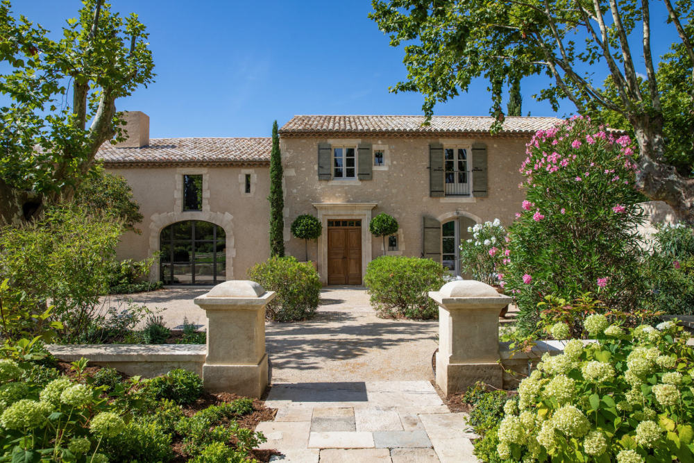 Photographs of Domaine des Murmures villa in Provence - Image 4 of 52