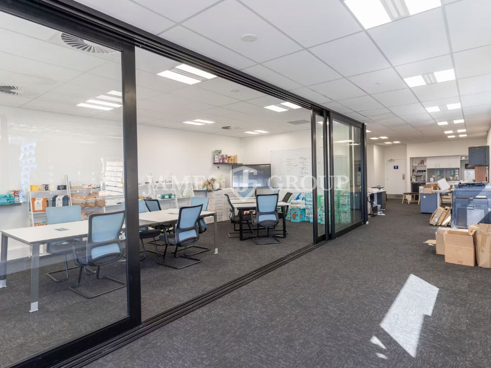 Auckland Airport Warehouse | Racking Available