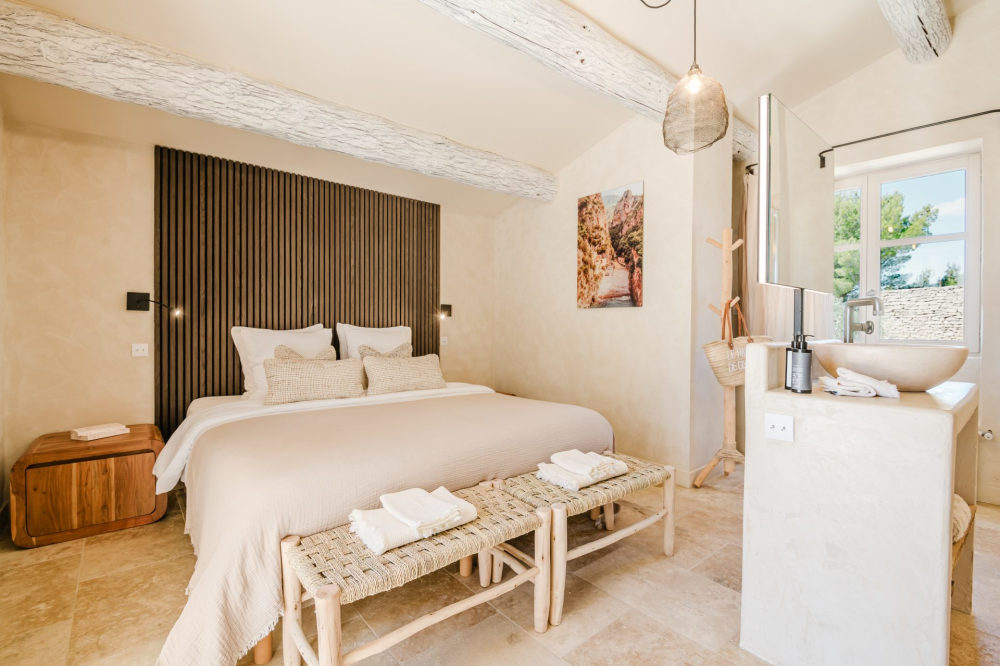 Photographs of Le Hameau de Sénanque villa in Provence - Image 34 of 60