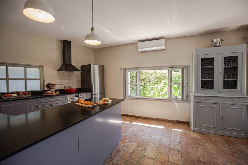 Photographs of Villa Lourmarine villa in Provence - Image 10 of 30
