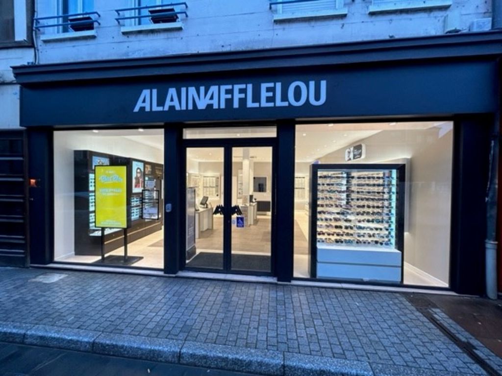 Magasin Opticien 6 rue Gambetta 27500 PONT-AUDEMER extérieur
