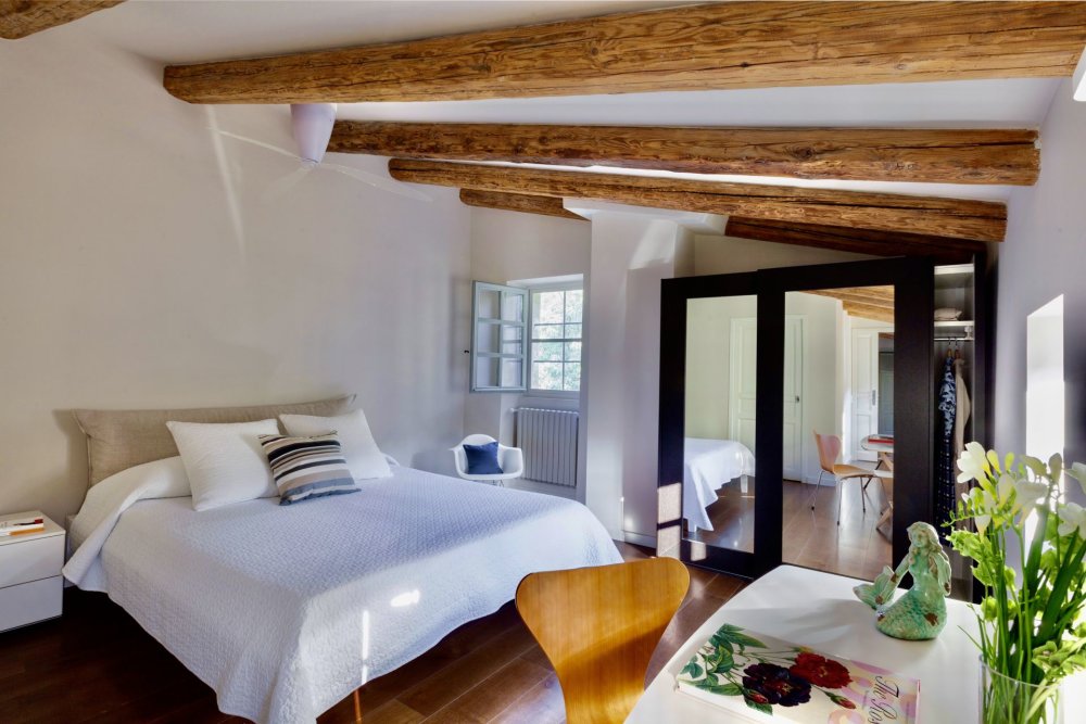 Photographs of Mas la Calade villa in Provence - Image 19 of 38