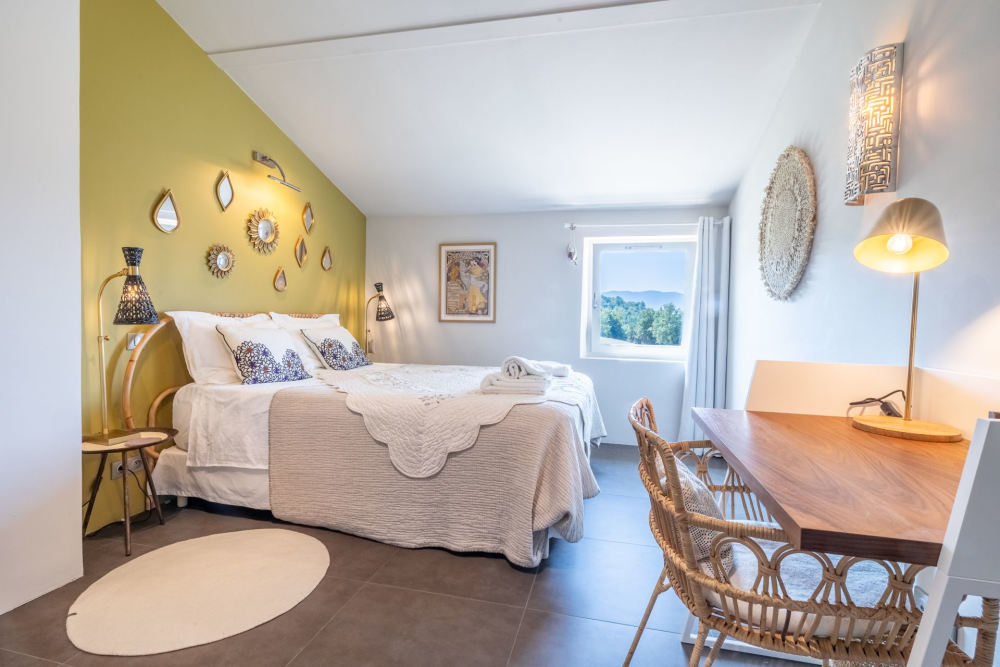 Photographs of Villa Caseneuve villa in Provence - Image 25 of 42