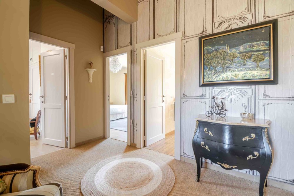 Photographs of Mas la Gloriette villa in Provence - Image 22 of 51