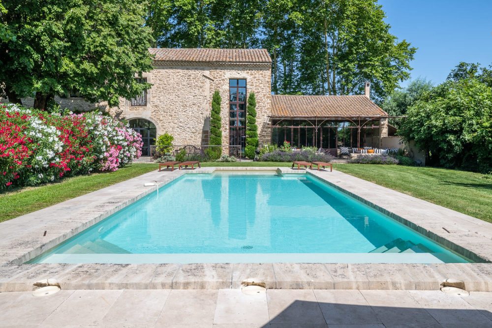 Photographs of Mas de la Sorgue villa in Provence - Image 21 of 45