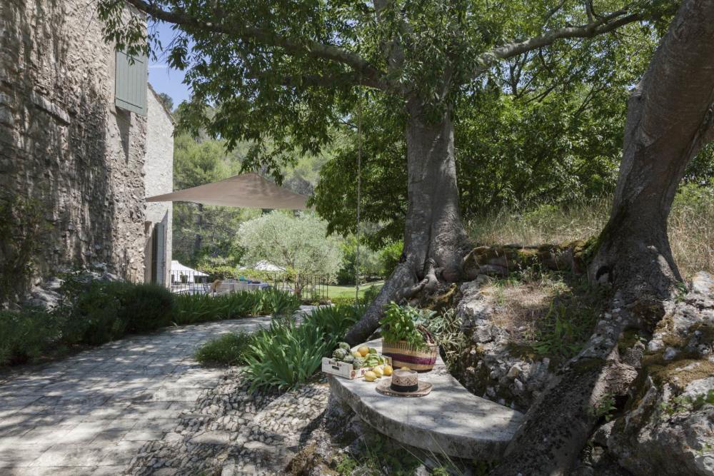 Photographs of Mas la Calade villa in Provence - Image 36 of 38