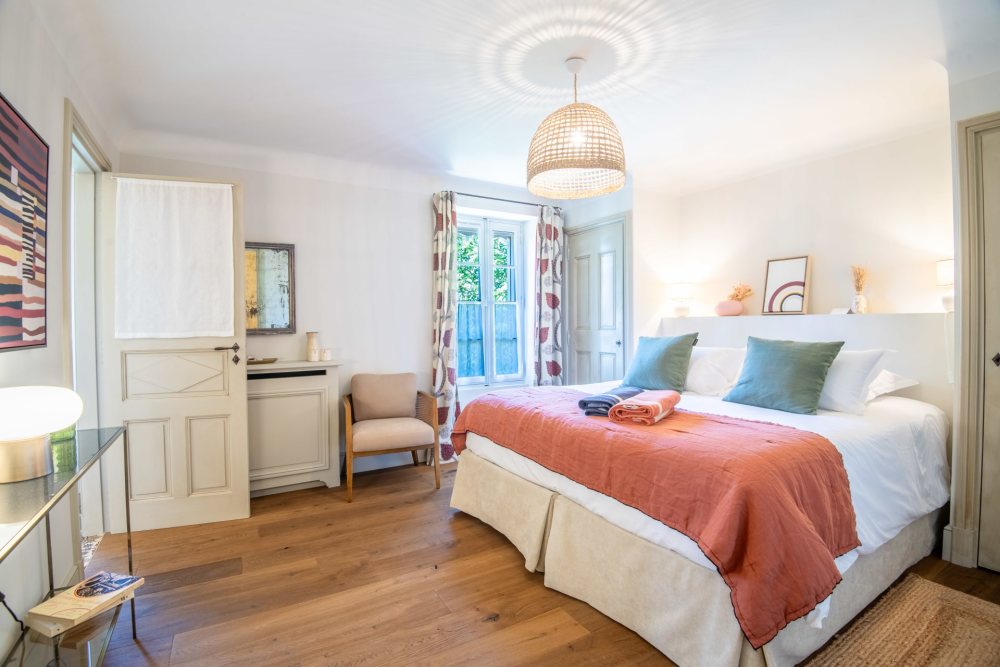 Photographs of Mas des Pierres villa in Provence - Image 42 of 60