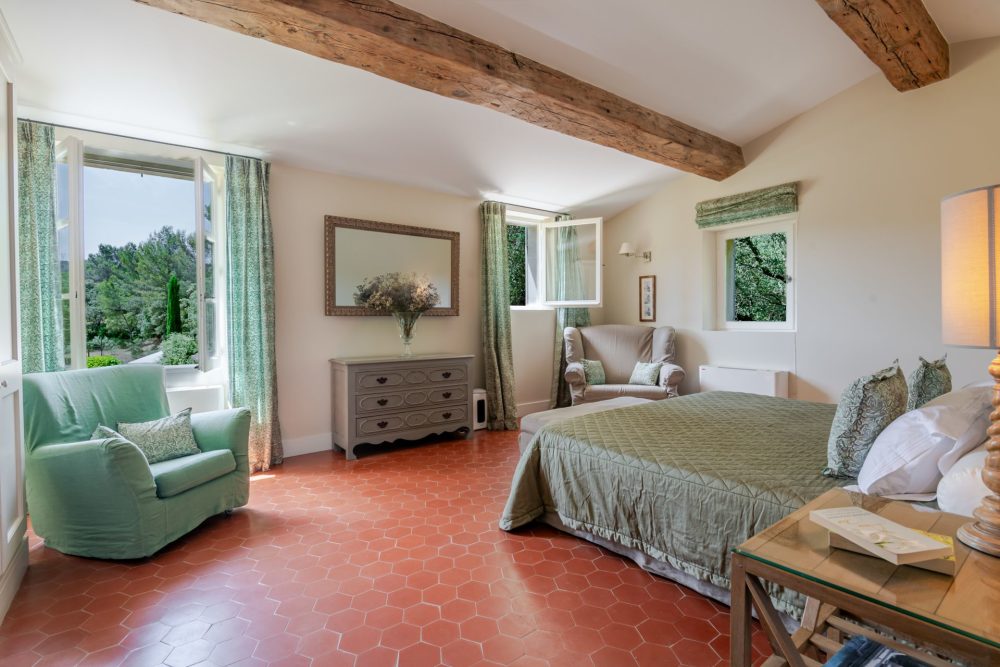 Photographs of Mas de Roubine villa in Provence - Image 20 of 45