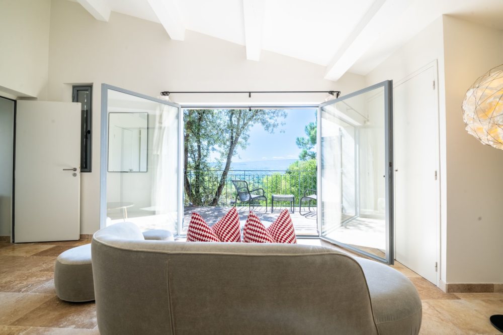 Photographs of Villa Infinity villa in Provence - Image 18 of 57