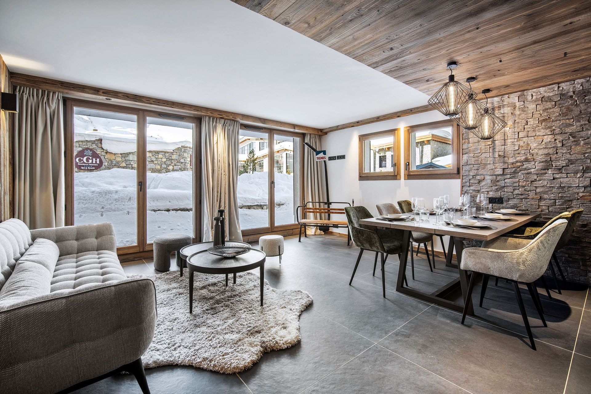 3 bed Apartment For Sale in Espace Killy, French Alps