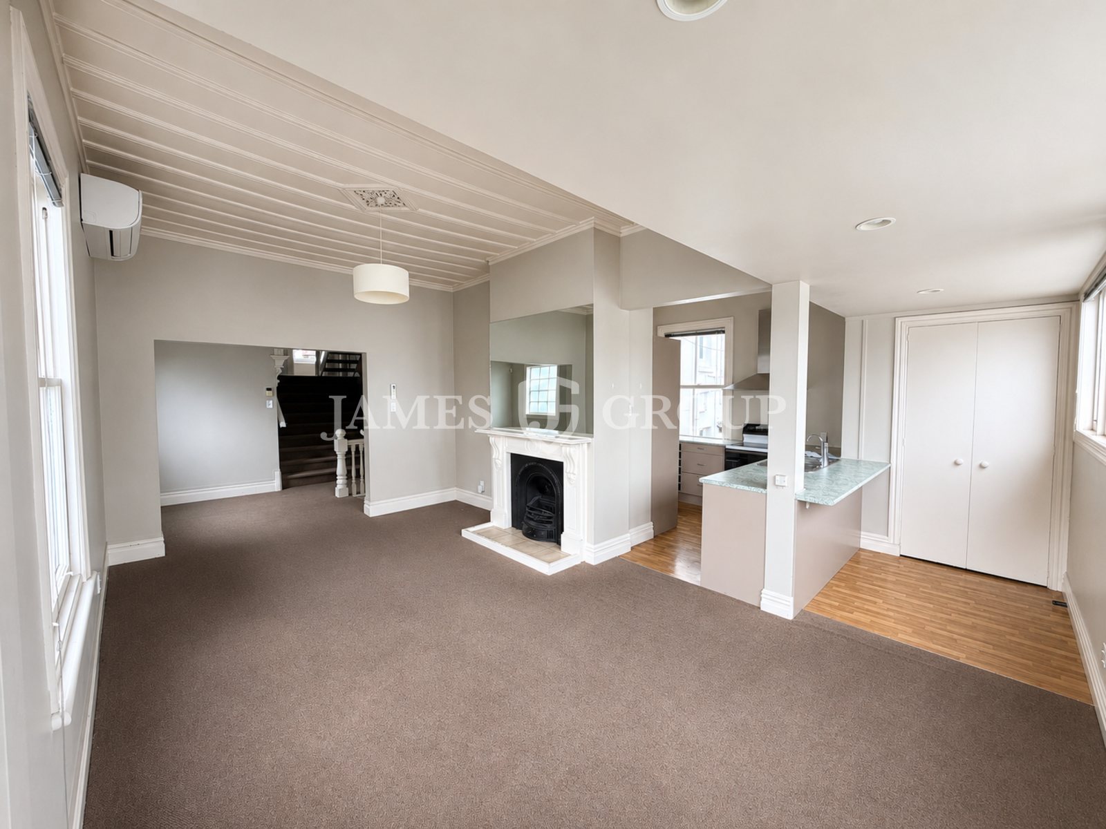 Character Live/work Space In Prime Herne Bay