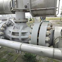 Valve with pipe manifold- - Image 2