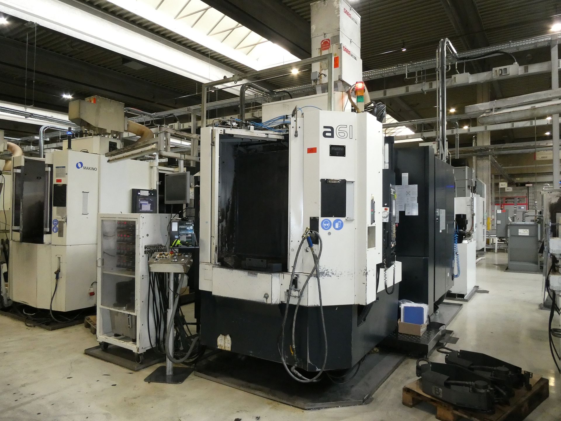 CNC Machining Center-Makino - Image 7
