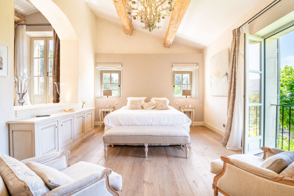 Photographs of Mas des Constellations villa in Provence - Image 10 of 49