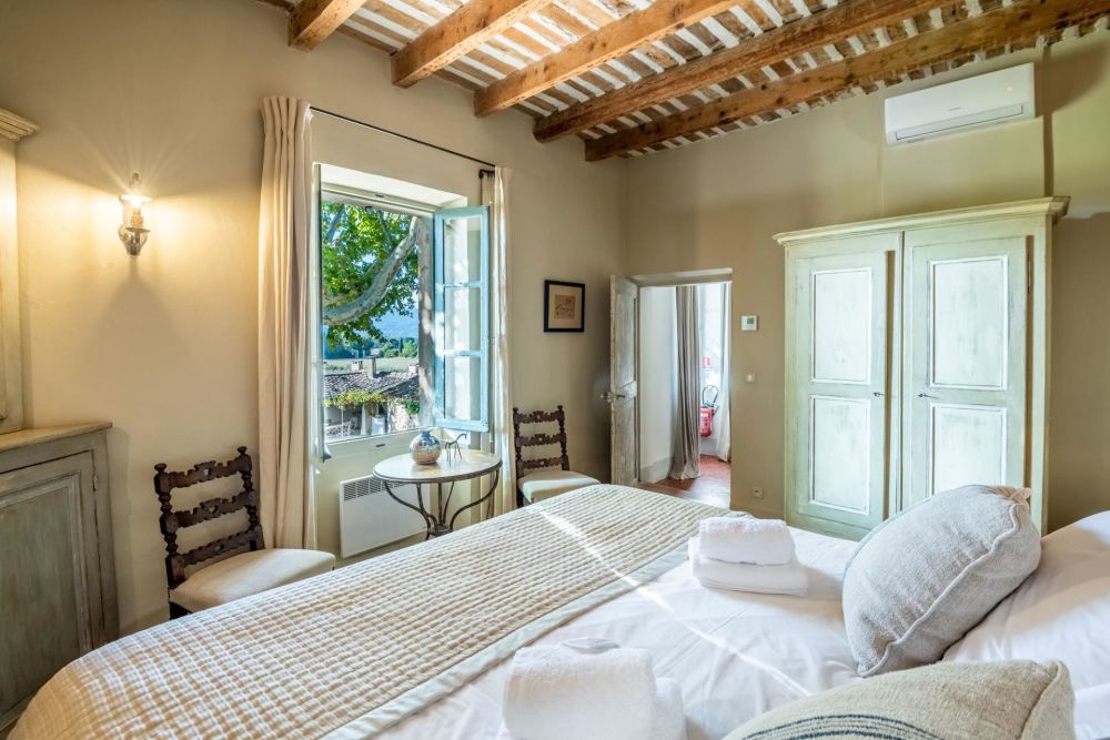 Photographs of Mas des Cigales villa in Provence - Image 9 of 41