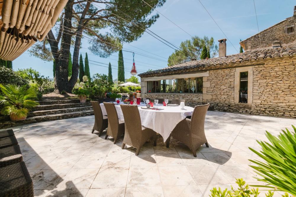 Photographs of Mas des Nénuphars villa in Provence - Image 47 of 54