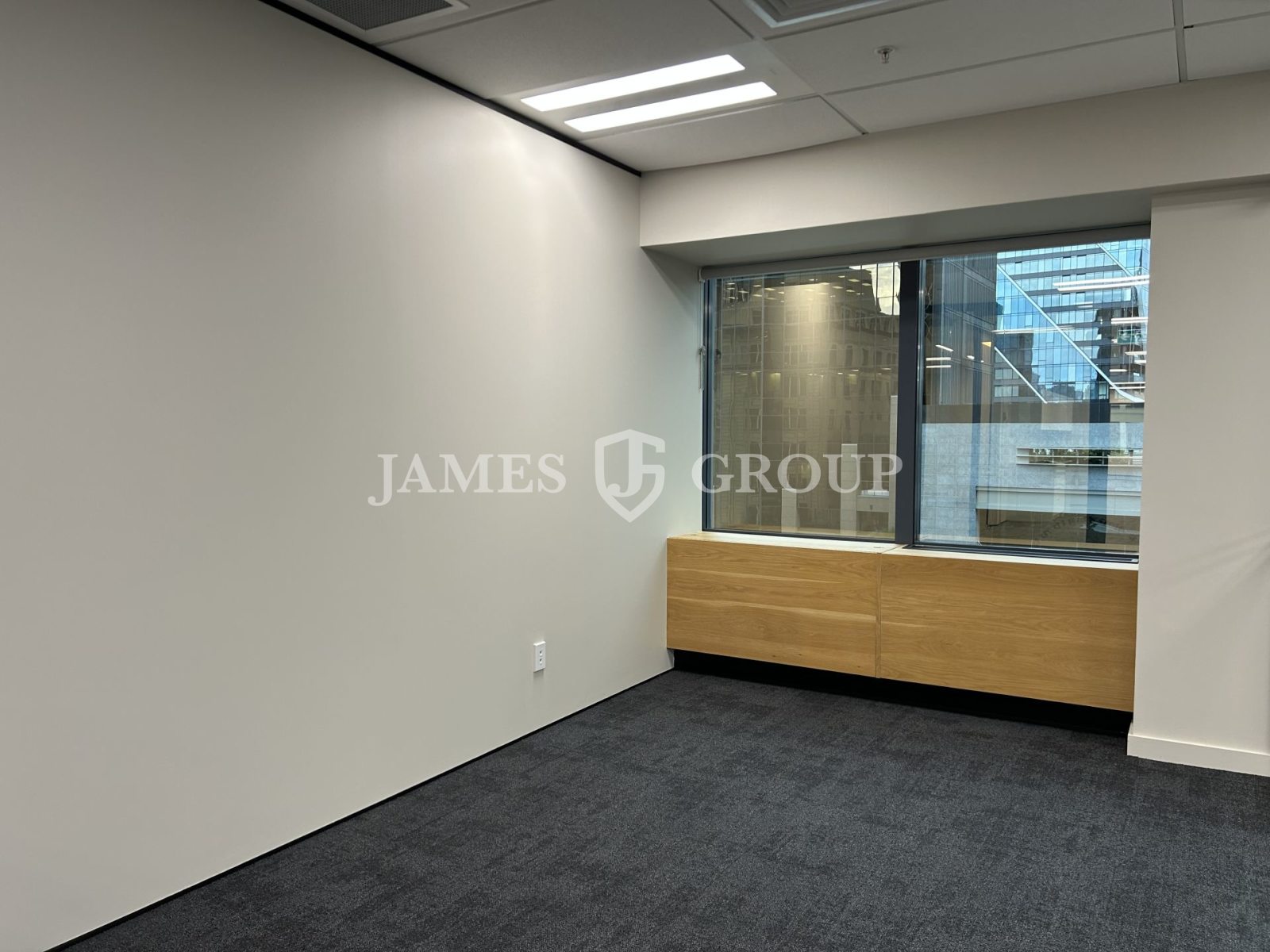 Modern Corner Office – Shortland Street