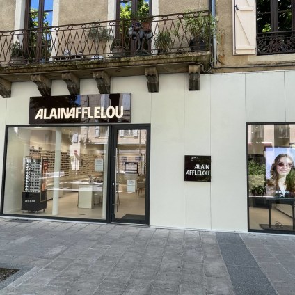 Magasin Opticien 10 boulevard de Bonald 12100 MILLAU intérieur