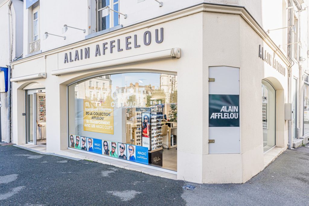 Magasin Opticien 3 place Saint Nicolas 44110 CHÂTEAUBRIANT
