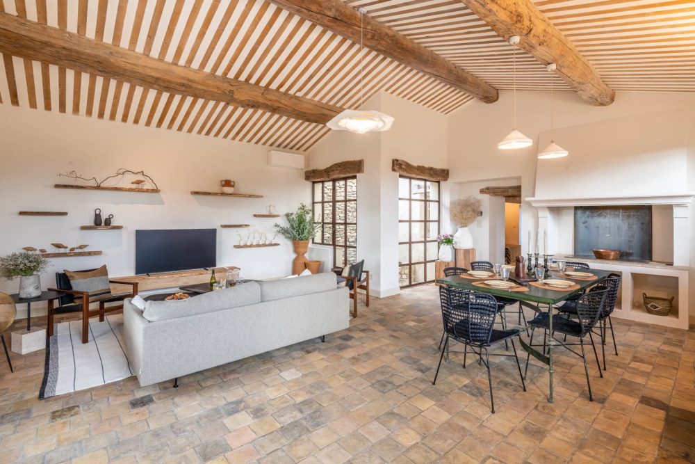 Photographs of Mas des Altesses villa in Provence - Image 8 of 38