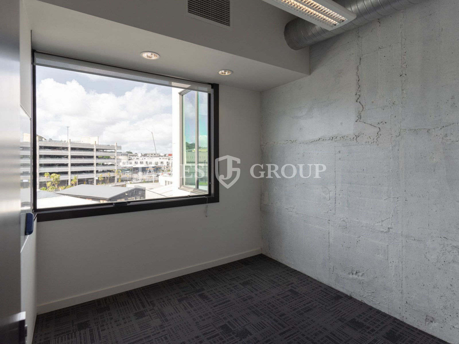 Polished Grafton Office