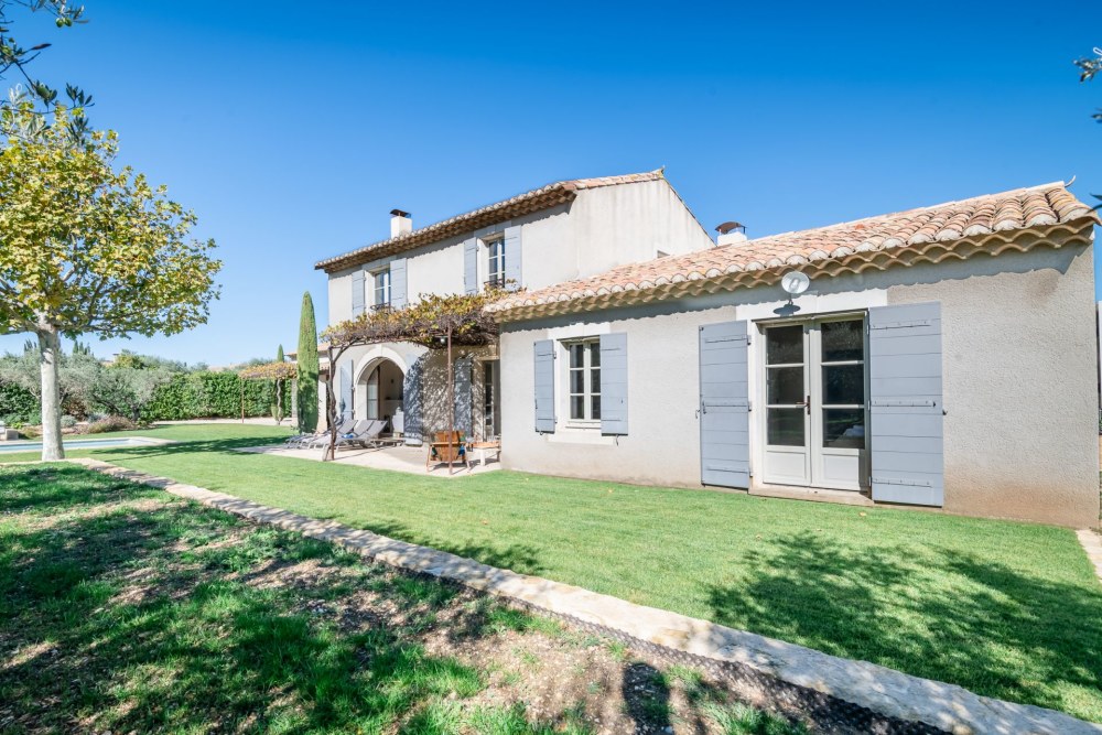 Photographs of Mas des Rabassiers villa in Provence - Image 2 of 32