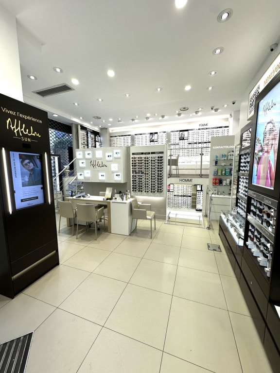 Magasin Opticien 35 avenue du Général de Gaulle 95880 ENGHIEN-LES-BAINS intérieur