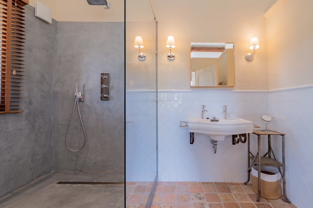 Photographs of New! Mas du Trésor villa in Provence - Image 28 of 35