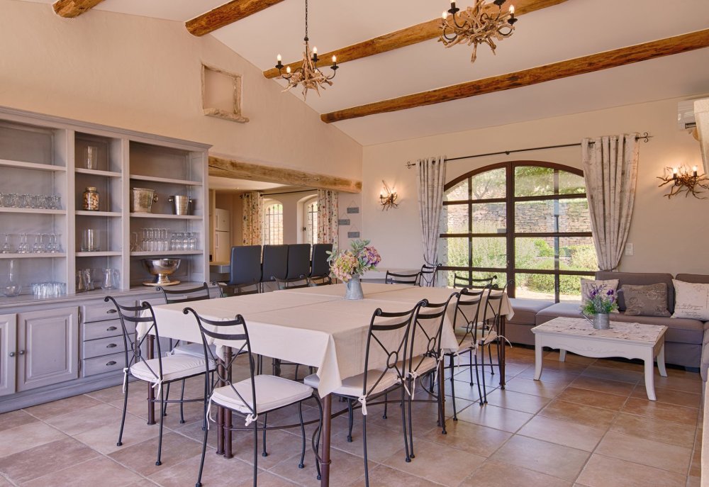 Photographs of Le Mas de la Route Neuve villa in Provence - Image 12 of 45