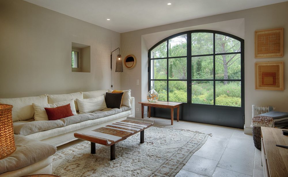 Photographs of Mas Daudet villa in Provence - Image 31 of 40