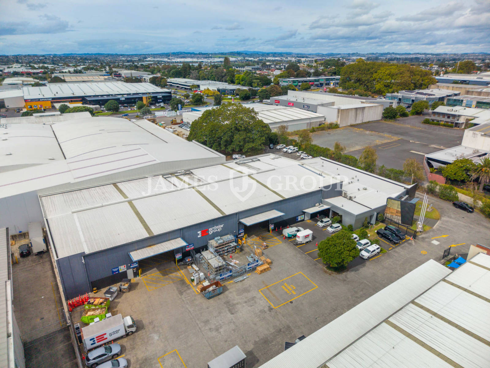 2,998m² High Stud Warehouse | 5,612m² Secure Yard