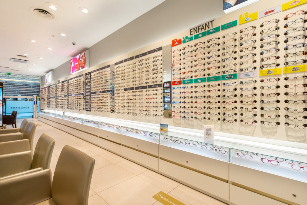 Magasin Opticien C.C. Rosny 2 - 154 avenue du Général de Gaulle 93110 ROSNY-SOUS-BOIS intérieur
