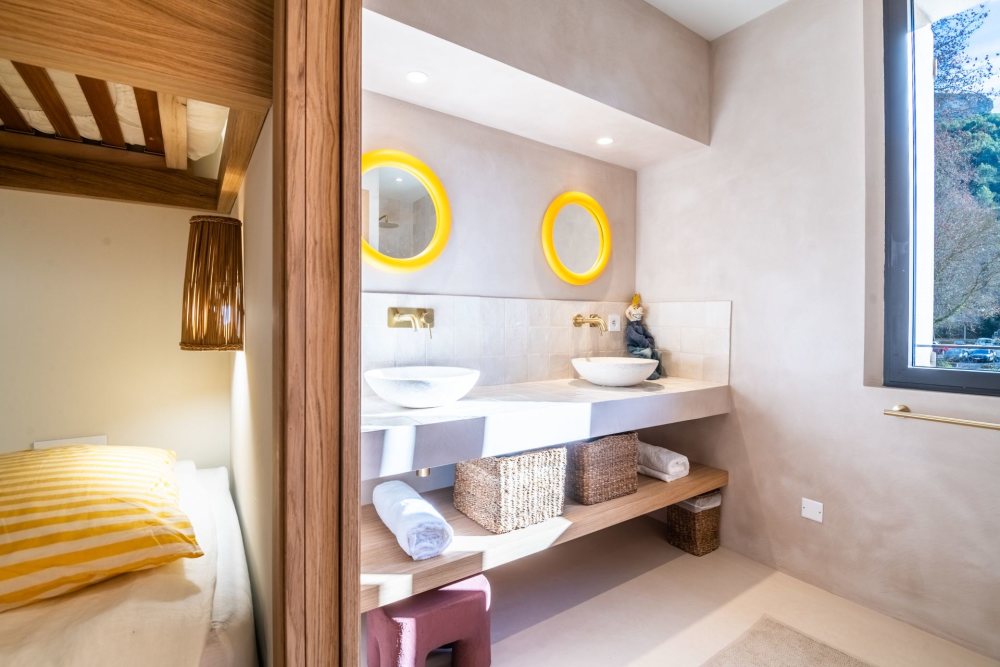 Photographs of Mas Cristal villa in Provence - Image 34 of 44