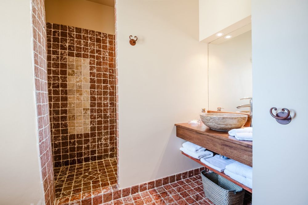 Photographs of Mas Ambre villa in Provence - Image 26 of 51
