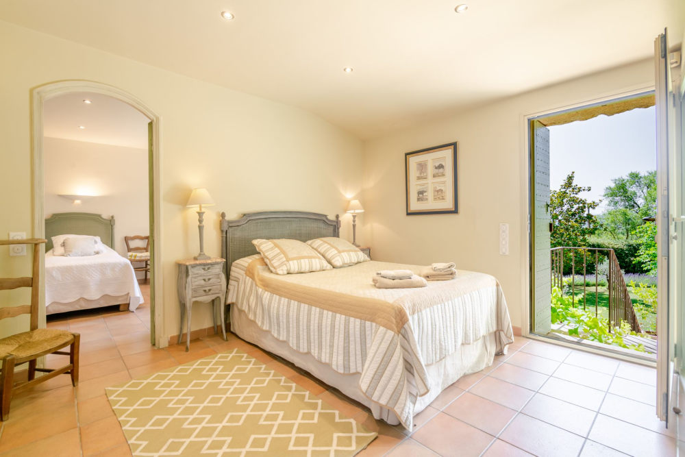 Photographs of Mas de Ribe villa in Provence - Image 38 of 50