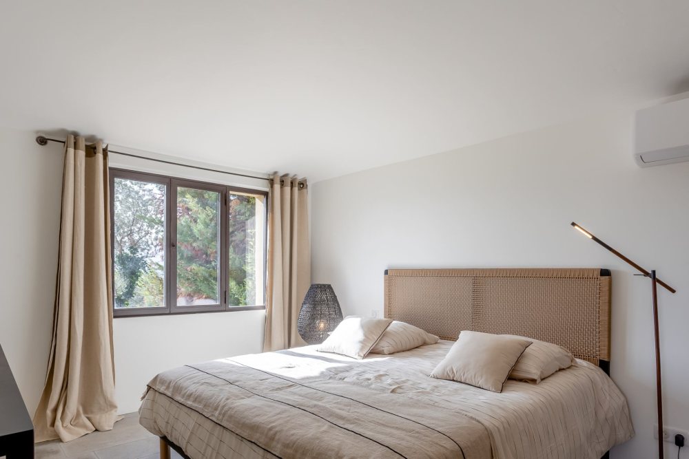 Photographs of Mas la Mirande villa in Provence - Image 33 of 49