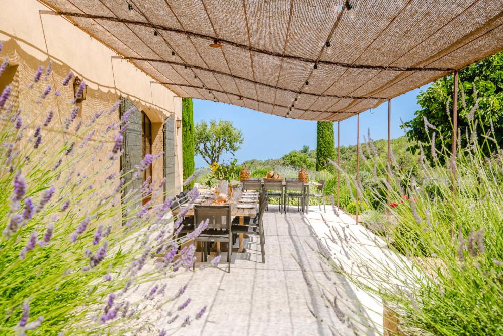 Photographs of Mas Ambre villa in Provence - Image 30 of 51