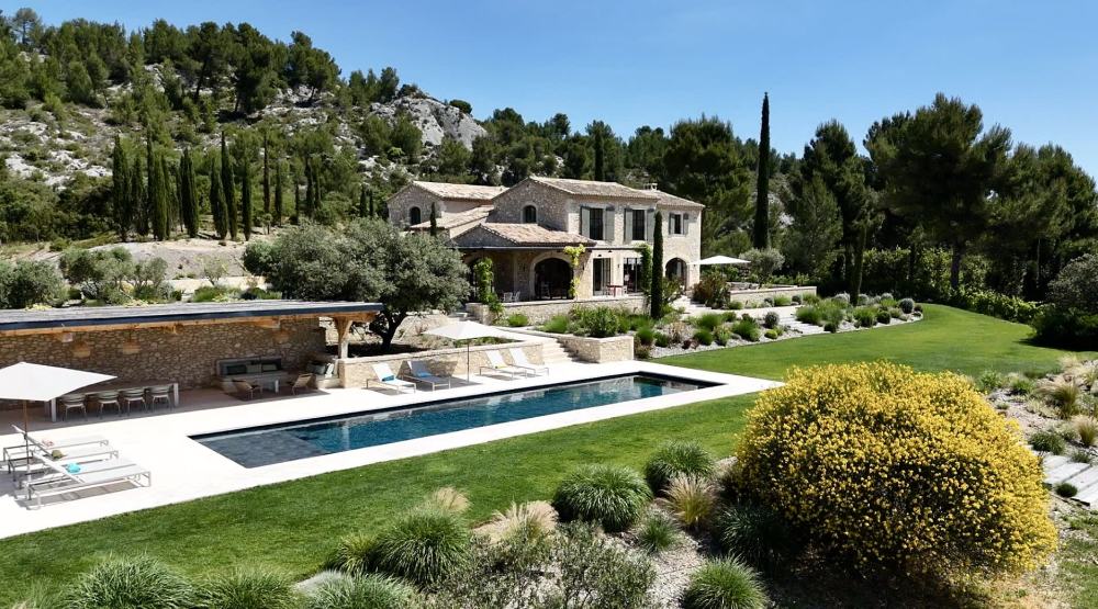 Photographs of Mas des Crêtes villa in Provence - Image 1 of 41