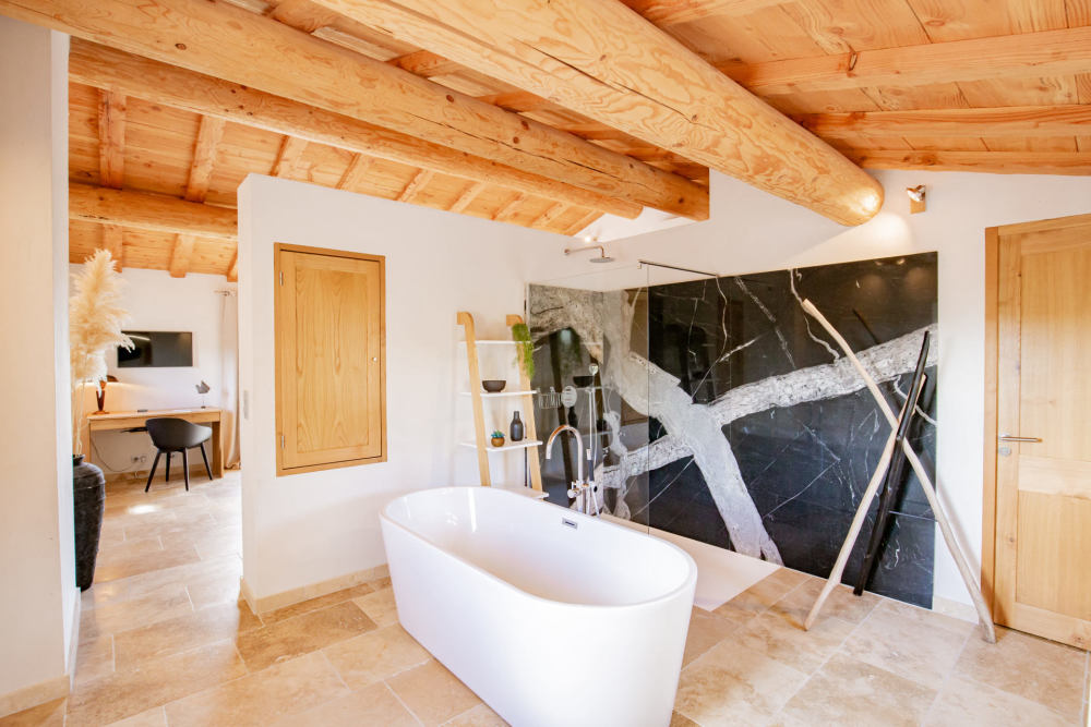 Photographs of Mas Helios villa in Provence - Image 23 of 44