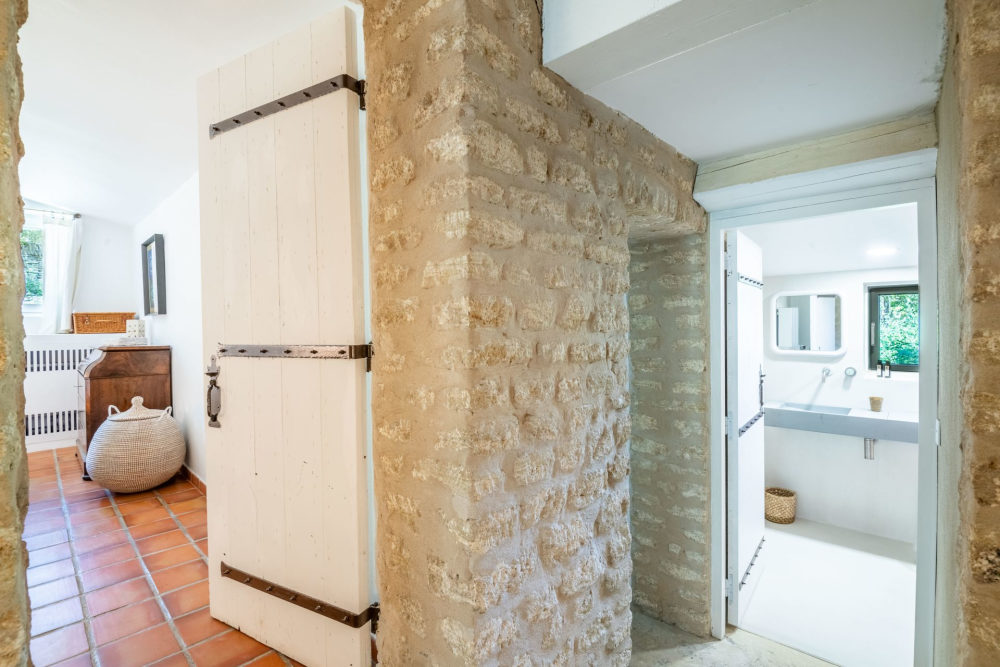 Photographs of Mas la Gineste villa in Provence - Image 32 of 46