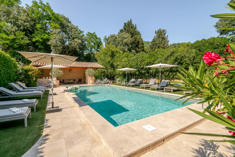 Photographs of Mas des Pêchers villa in Provence - Image 18 of 52