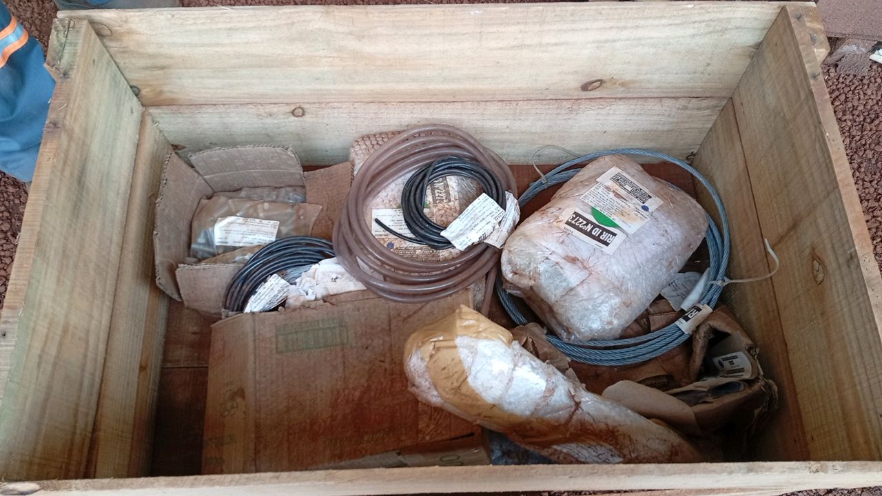 Lot of Cables, Hoses and Miscellaneous Items