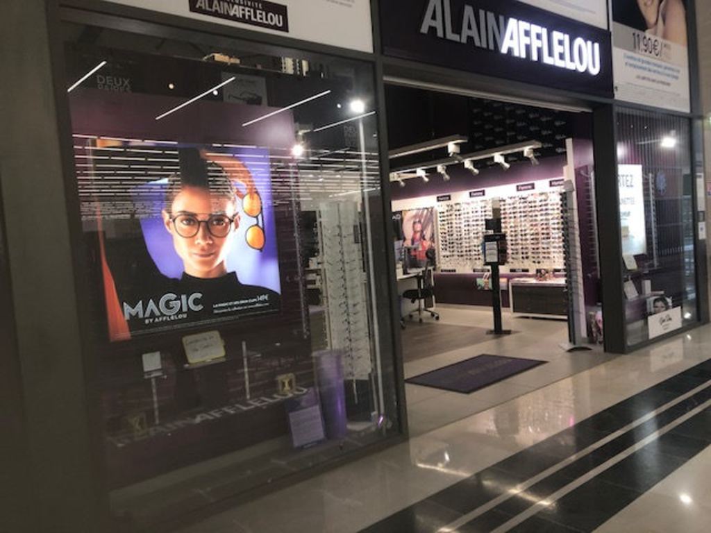Magasin Opticien ALAIN AFFLELOU zone terca centre commercial CARREFOUR 97351 MATOURY