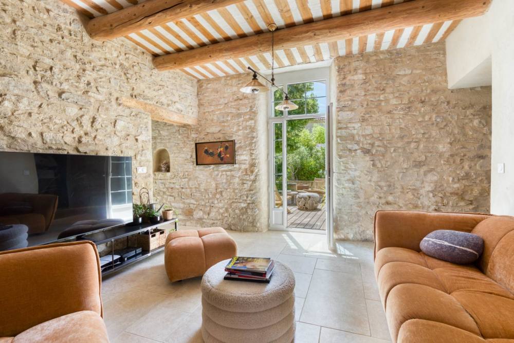 Photographs of Maison les Nomades villa in Provence - Image 6 of 35
