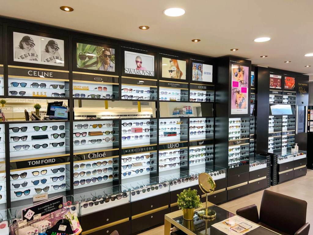 Magasin Opticien 24 boulevard Victor Hugo 64500 SAINT-JEAN-DE-LUZ intérieur