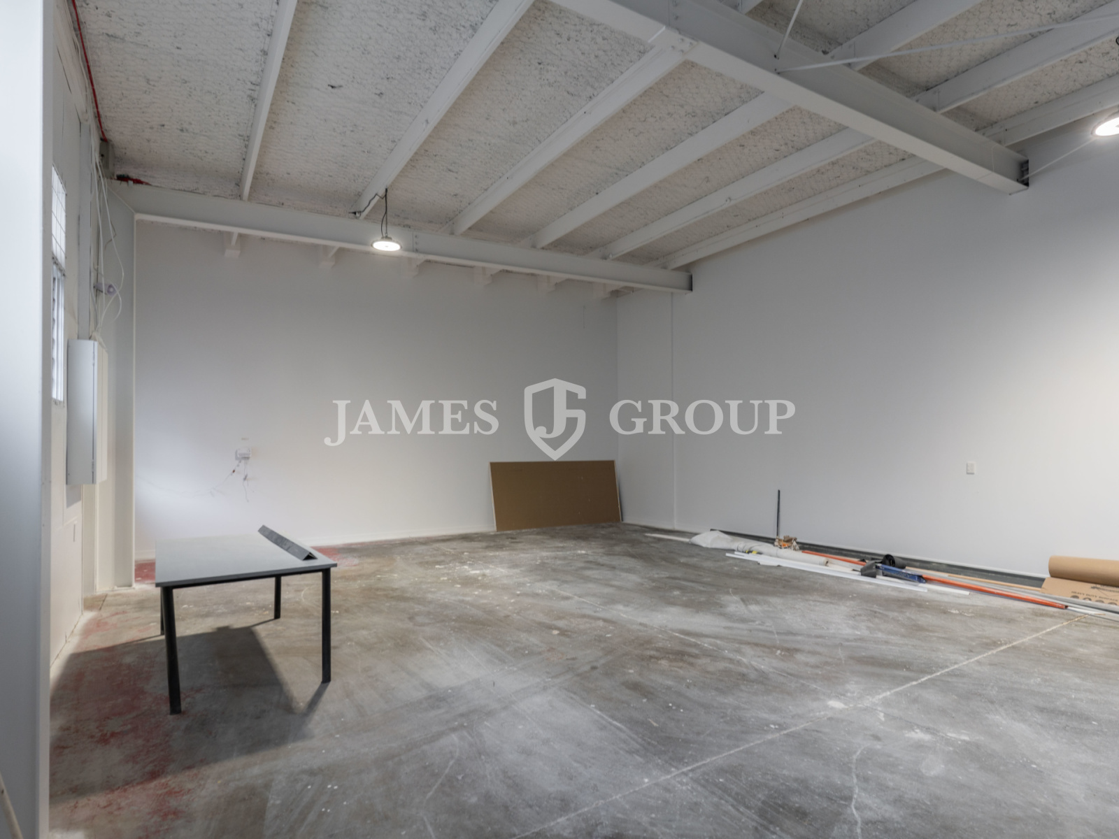Refurbished 100m² Units On Great South Road
