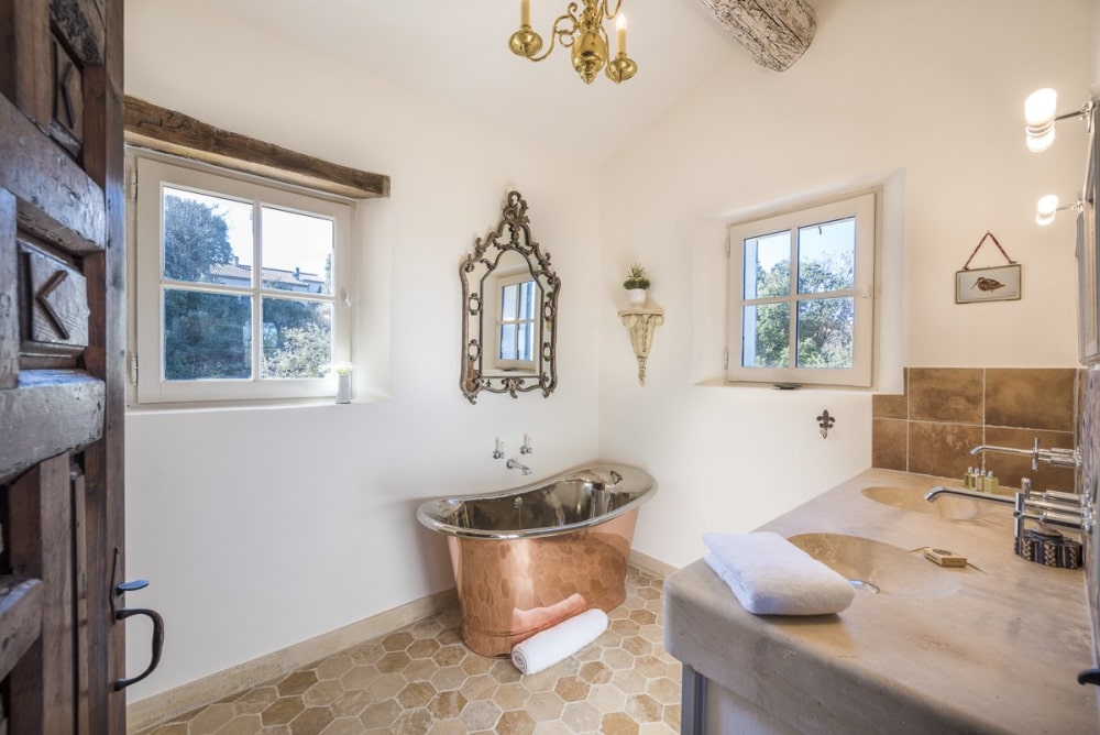 Photographs of Mas du Ciel villa in Provence - Image 14 of 44
