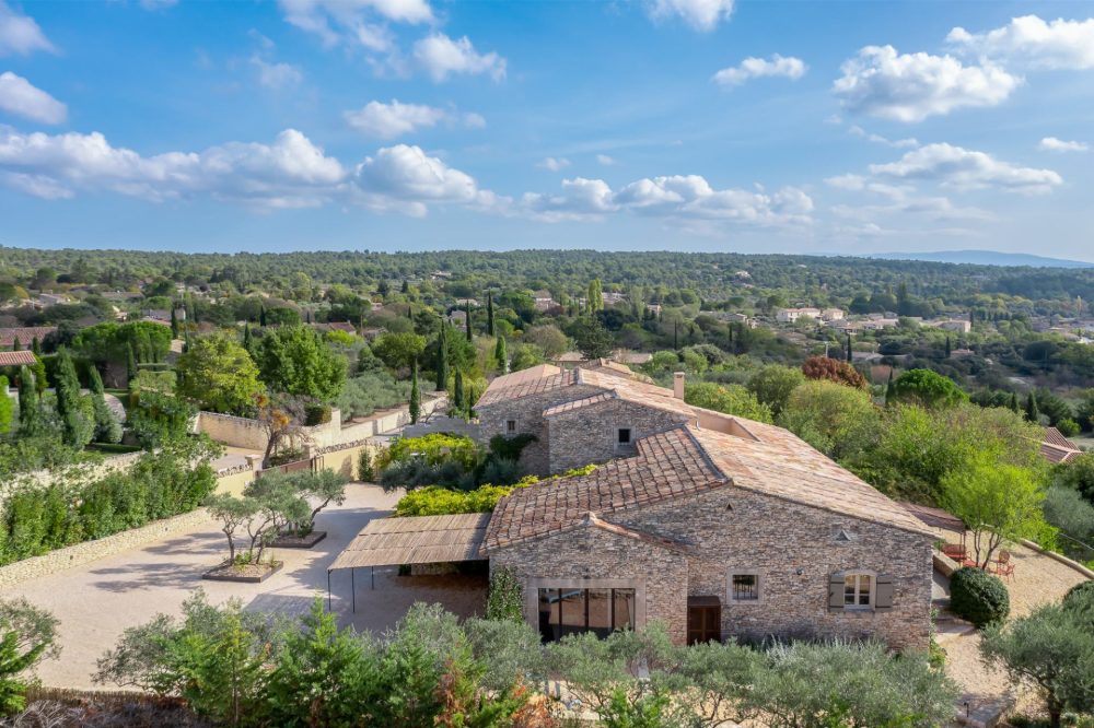Photographs of Mas la Mirande villa in Provence - Image 1 of 49