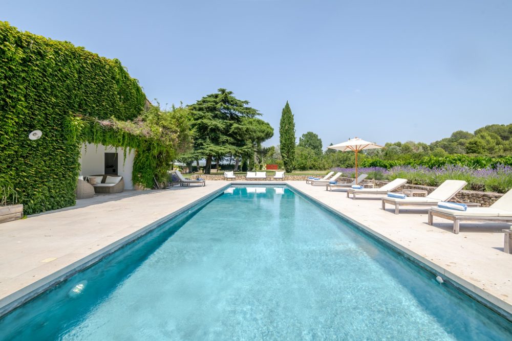 Photographs of Mas des Splendeurs villa in Provence - Image 51 of 53